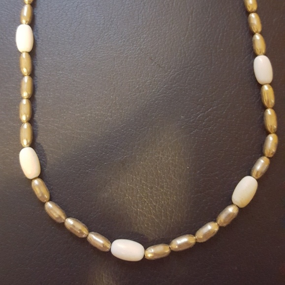 Gold & White Beaded Necklace - Picture 1 of 2